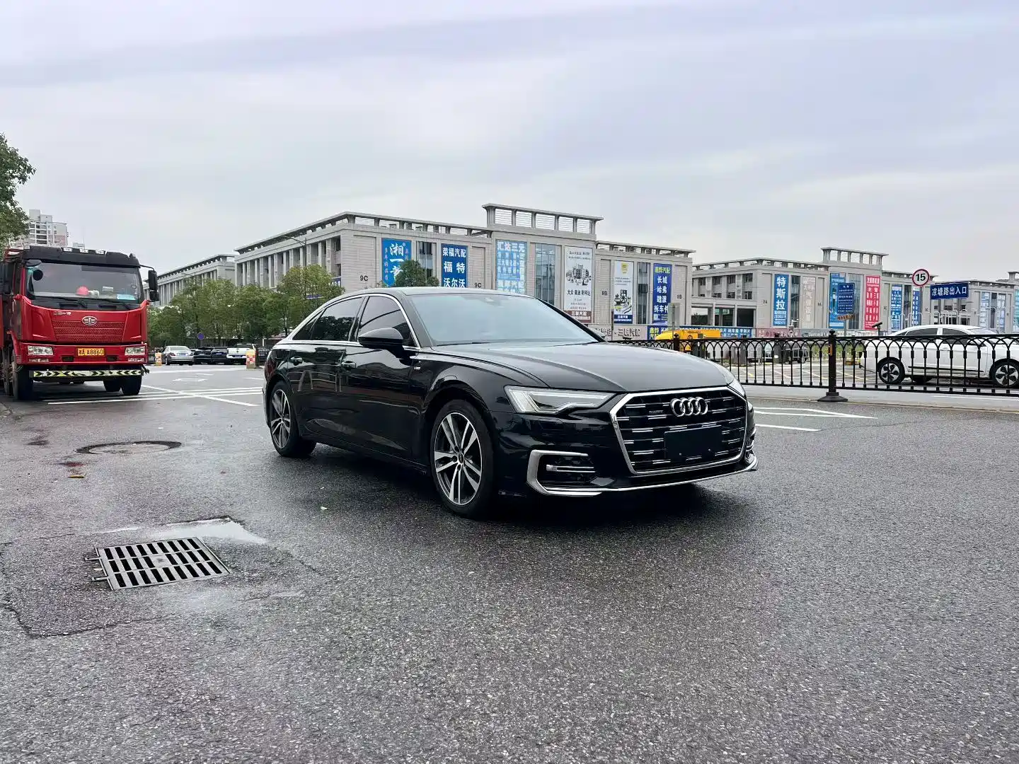 Фото 3 - Audi A6L