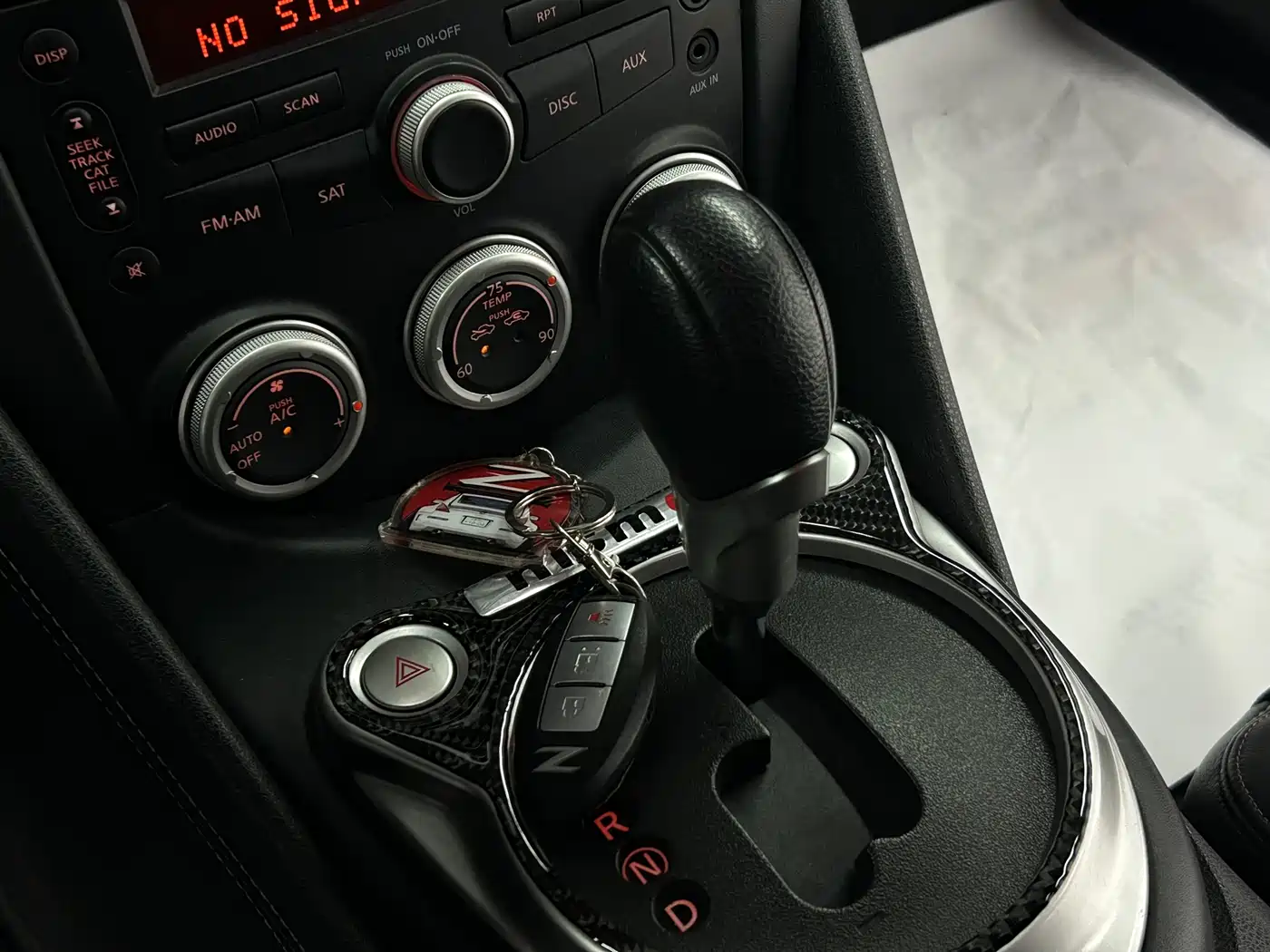 Nissan 370Z 2013 3.7L Coupe фото 12