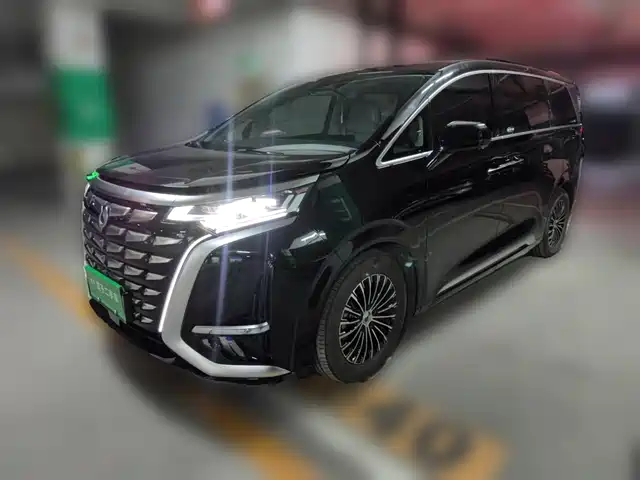 Denza D9 DM-i 980, Полный привод, Престиж