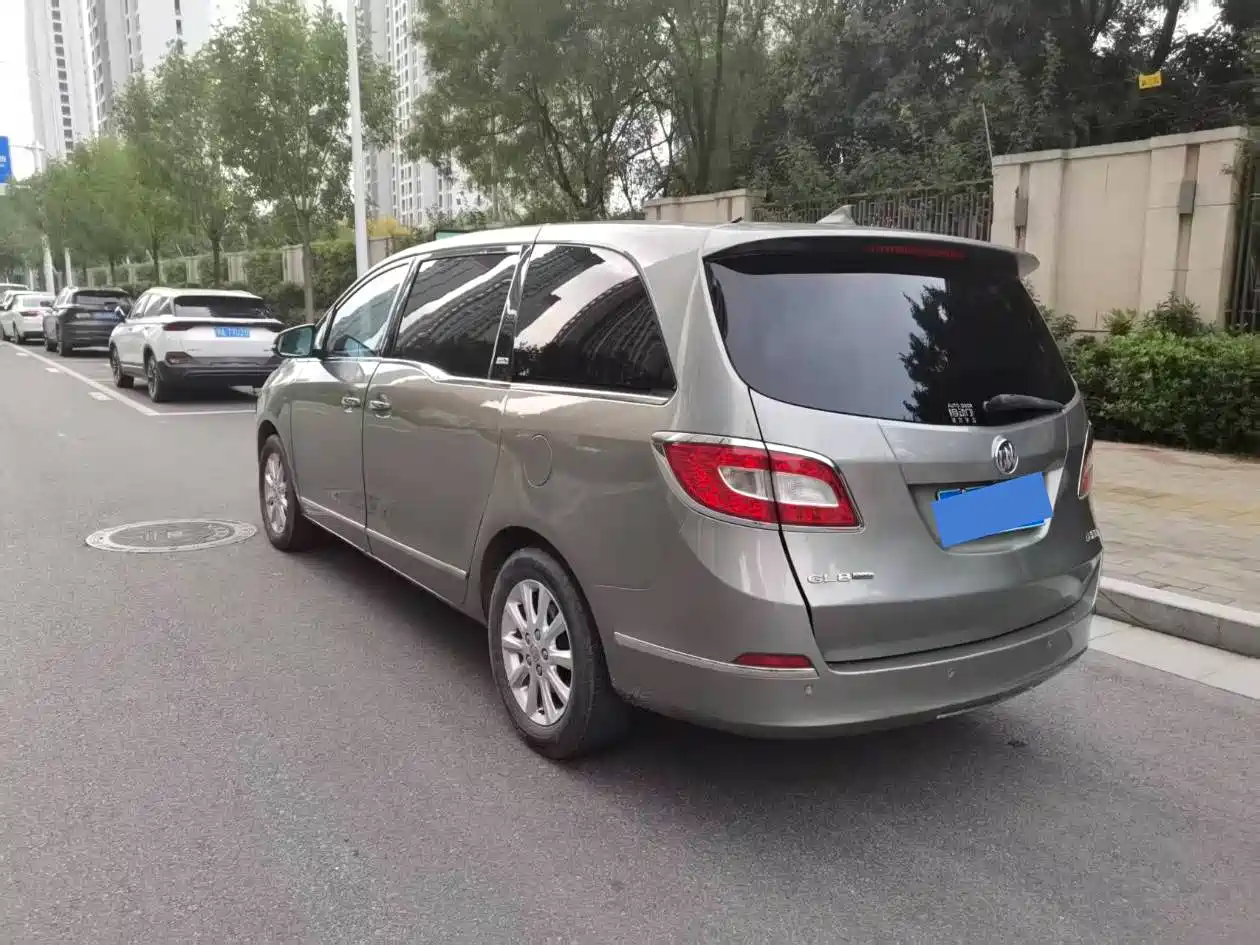 Buick GL8 2011 2011 3.0L XT Luxury Business Flagship