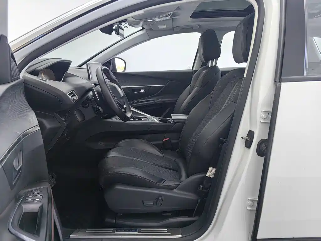Фото 10 - Peugeot 4008