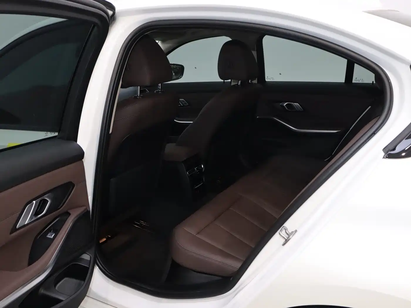 BMW 3 Series 2022 320i Sport Package фото 14