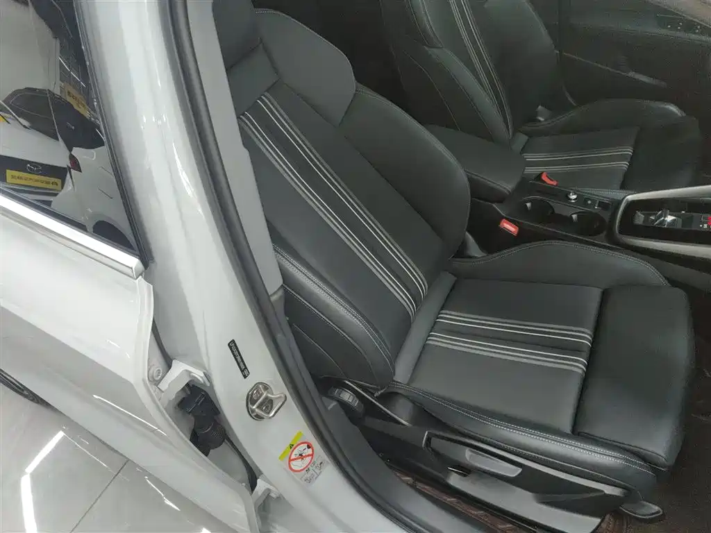 Audi A3 2024 Model A3L Limousine 35 TFSI Fashion Sport фото 25