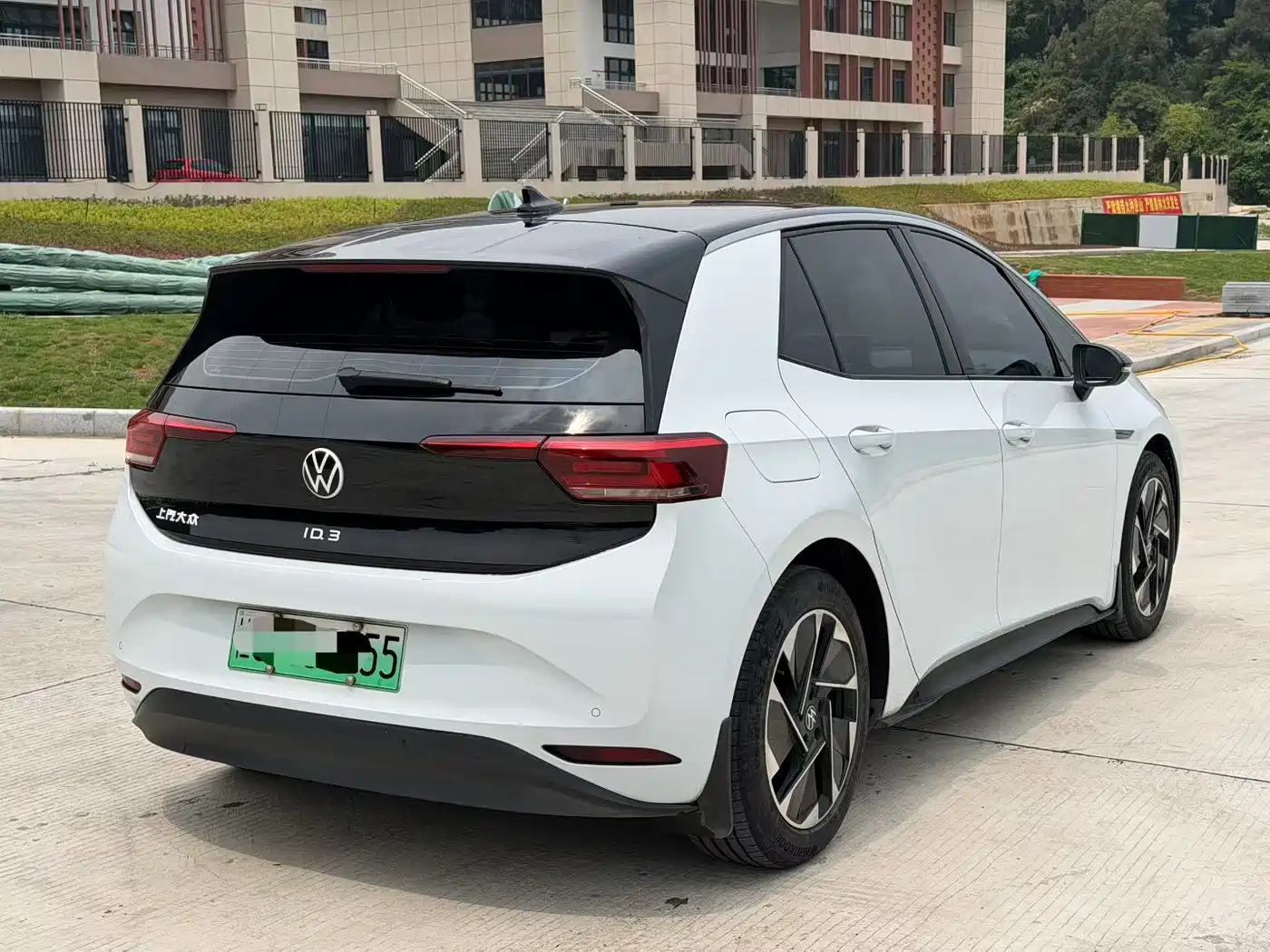 Volkswagen ID.3 2023 Pure Smart Edition фото 9