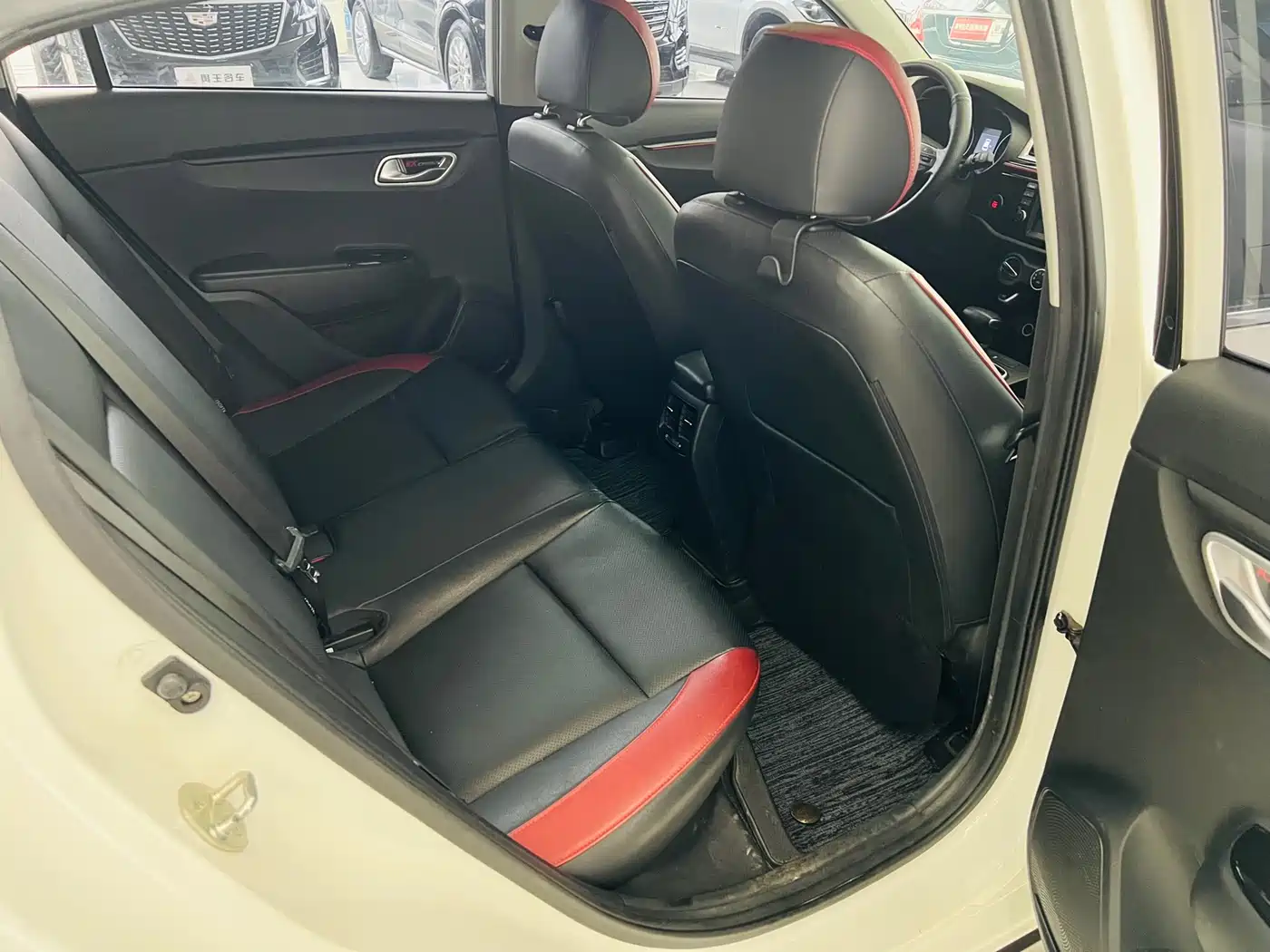 Kia KX CROSS 2017 1.4L AT GLS фото 8