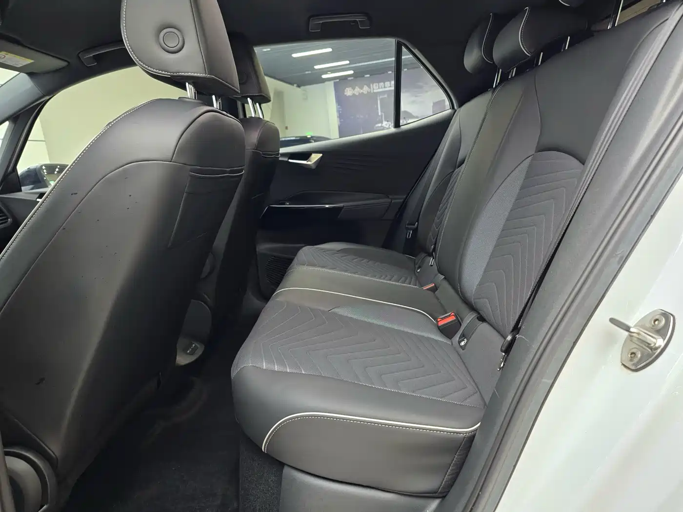 Volkswagen ID.3 2023 Pure Smart Edition фото 9