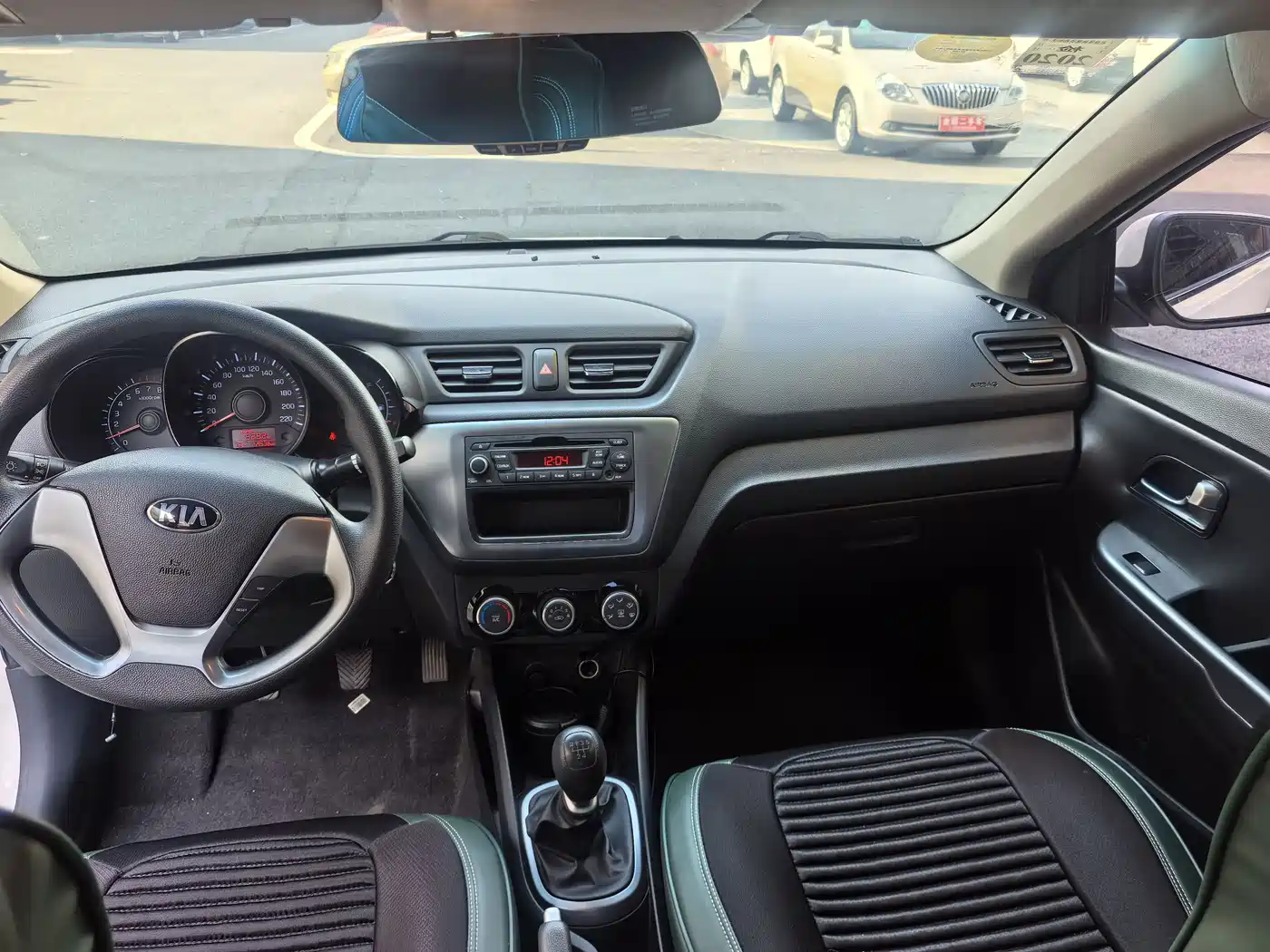 Kia K2 2015 Sedan 1.4L MT GLS фото 13