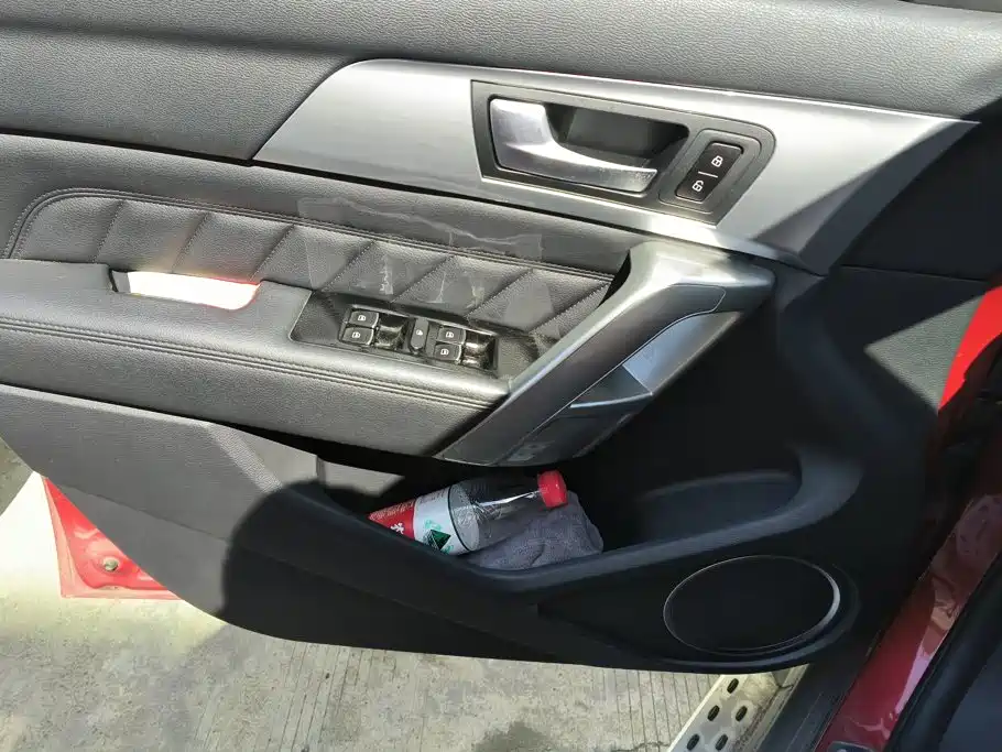 Haval H2 2014 2014 1.5T Manual 2WD Premium Edition