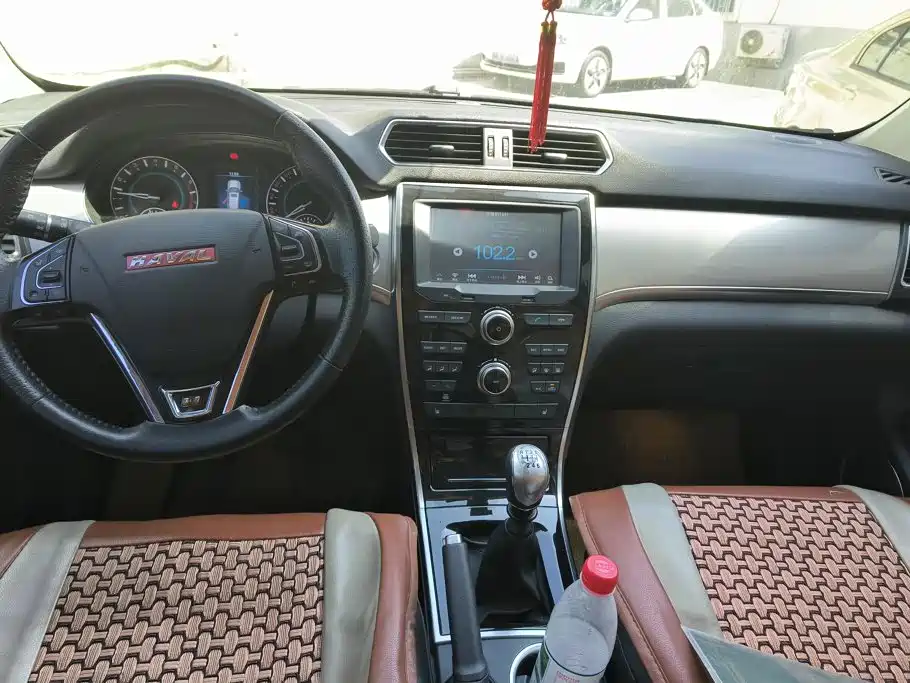 Photo 12 - Haval H2