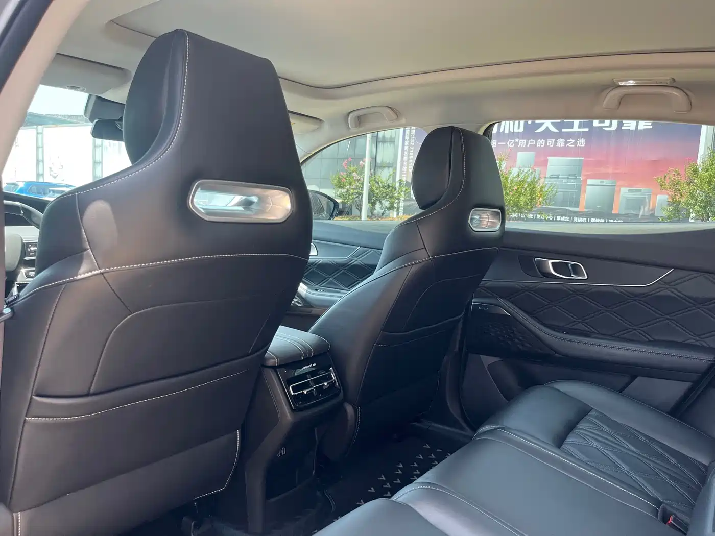 Changan UNI-K 2024 2024 2.0T FWD Global Edition