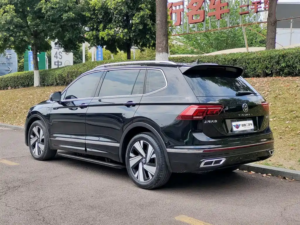 Volkswagen Tiguan L 2023 330TSI Auto 2WD R-Line Premium Edition фото 4