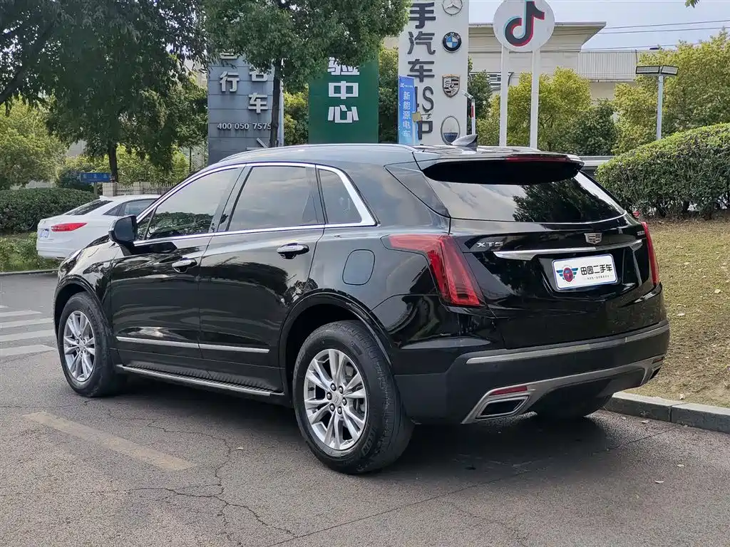 CADILLAC XT5
