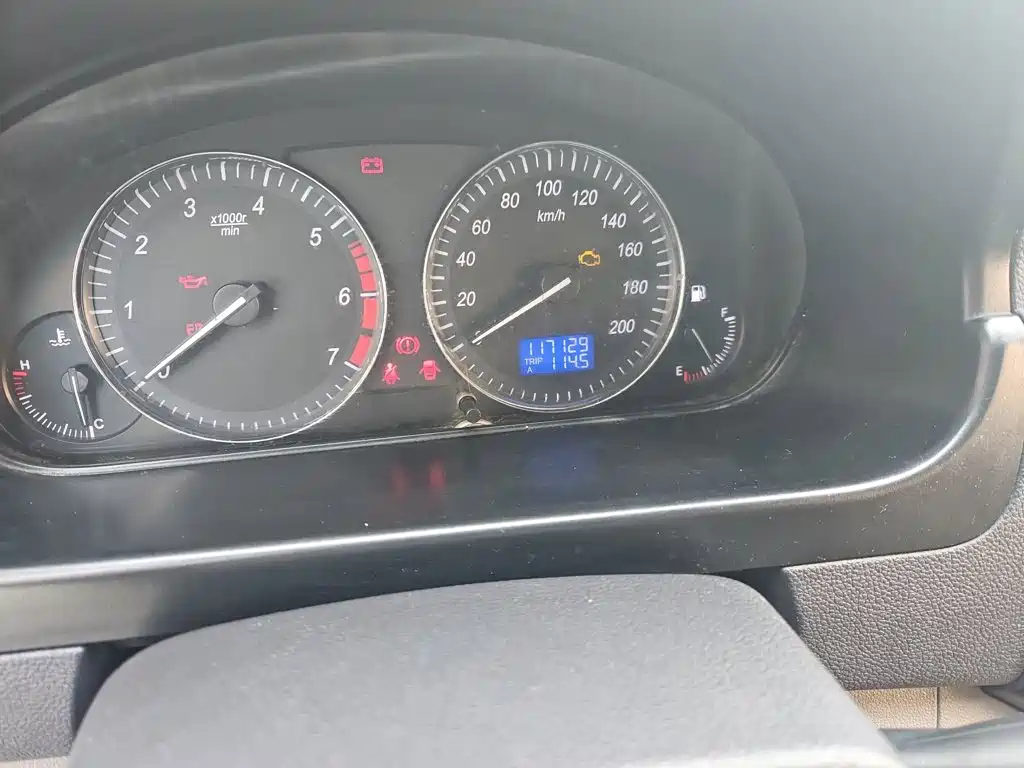 BAIC Weiwang M20 2017 2014 1.5L Utility BJ415A