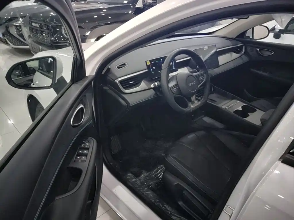 BYD Hai Bao 05 DM-i 2026 2026 DM-i 128KM Luxury