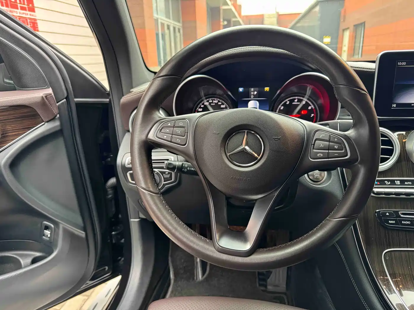 Mercedes-Benz GLC 2018 GLC 260 4MATIC Dynamic фото 10