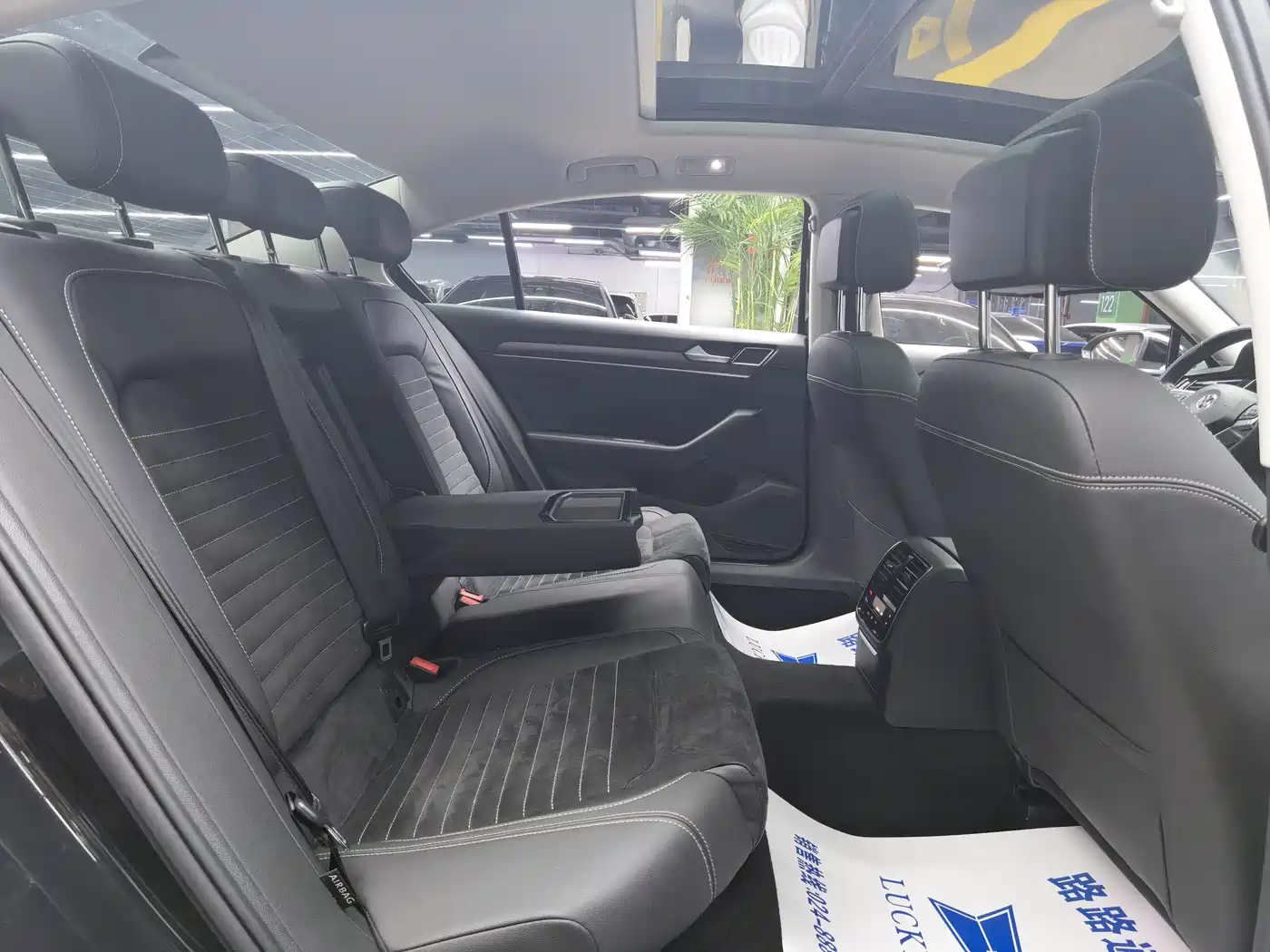 Volkswagen Magotan 2020 330TSI DSG Luxury фото 9