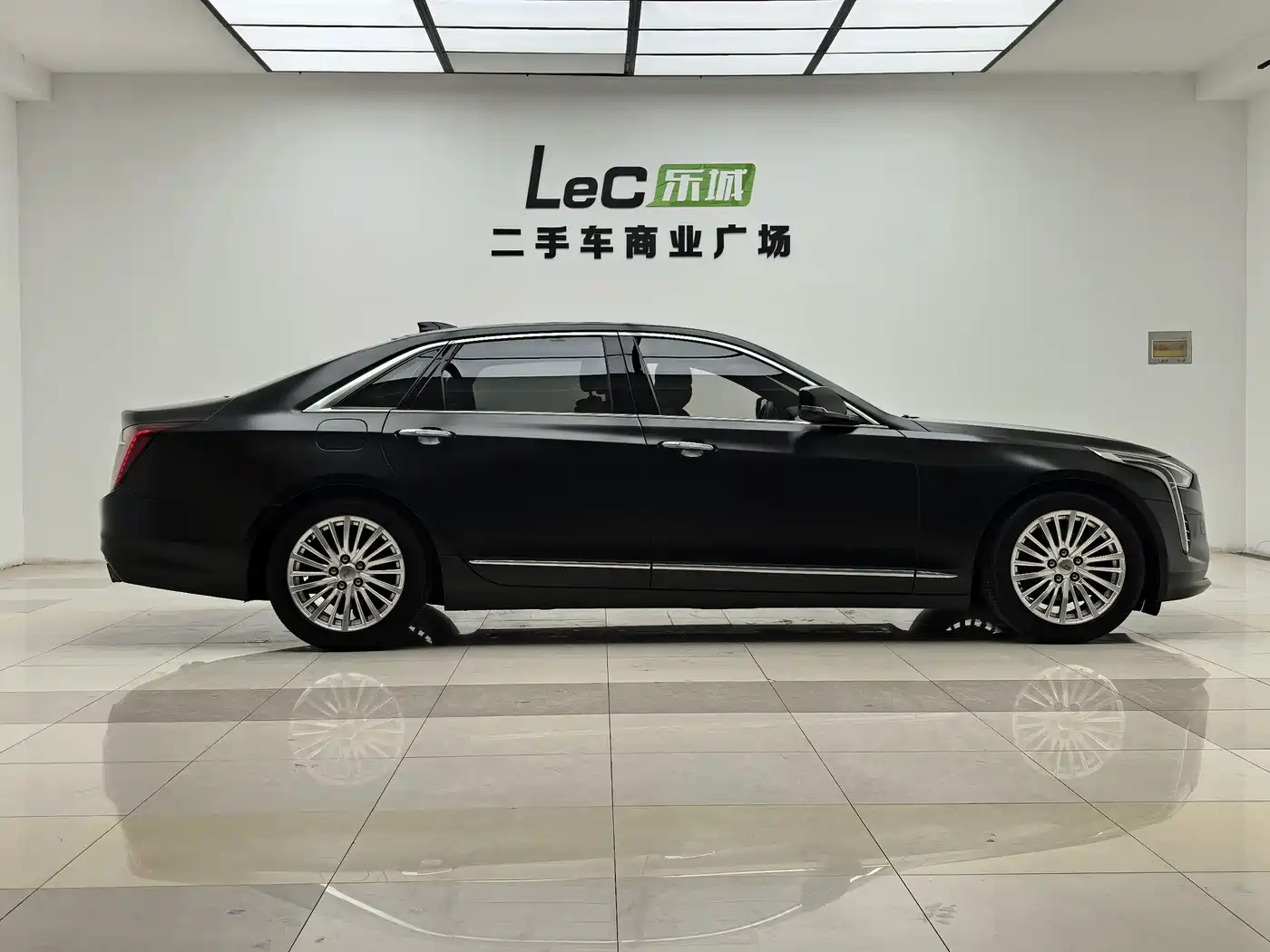 Cadillac CT6 2019 28T Luxury Model фото 5