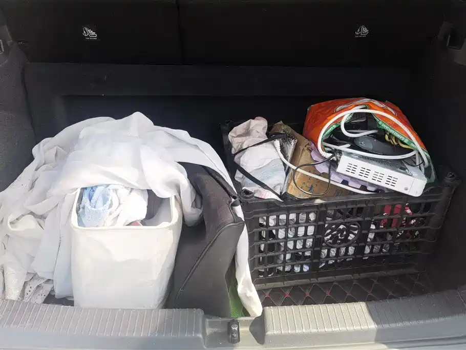 VOLKSWAGEN EXPLORING THE SHADOW