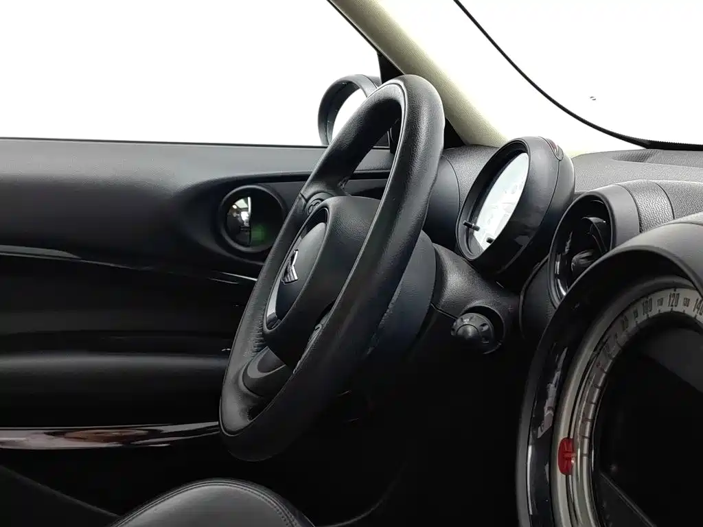 MINI Paceman 2015 2013 1.6L COOPER