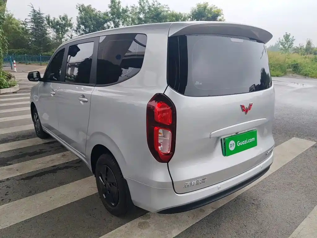 Wuling Motors Wuling Hongguang New Energy 2025 2025 Extended-Range Hybrid 50KM Comfort Version