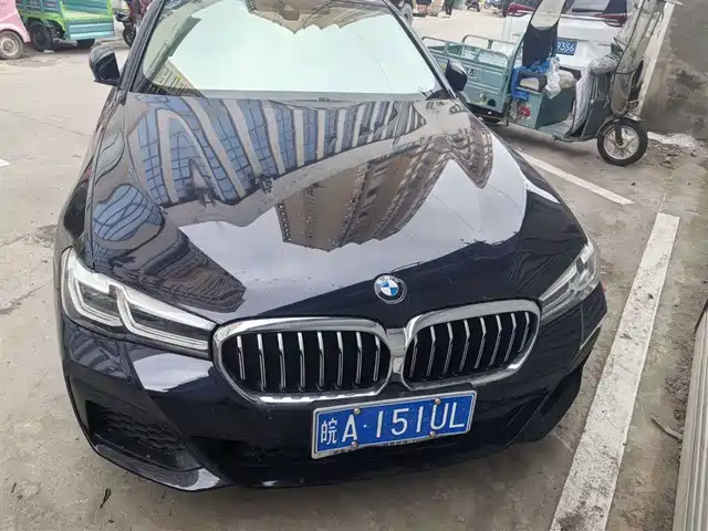 BMW 5-SERIES 2023