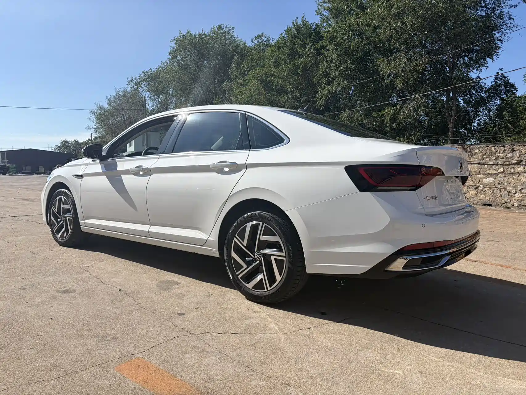 Фото 9 - Volkswagen Sagitar