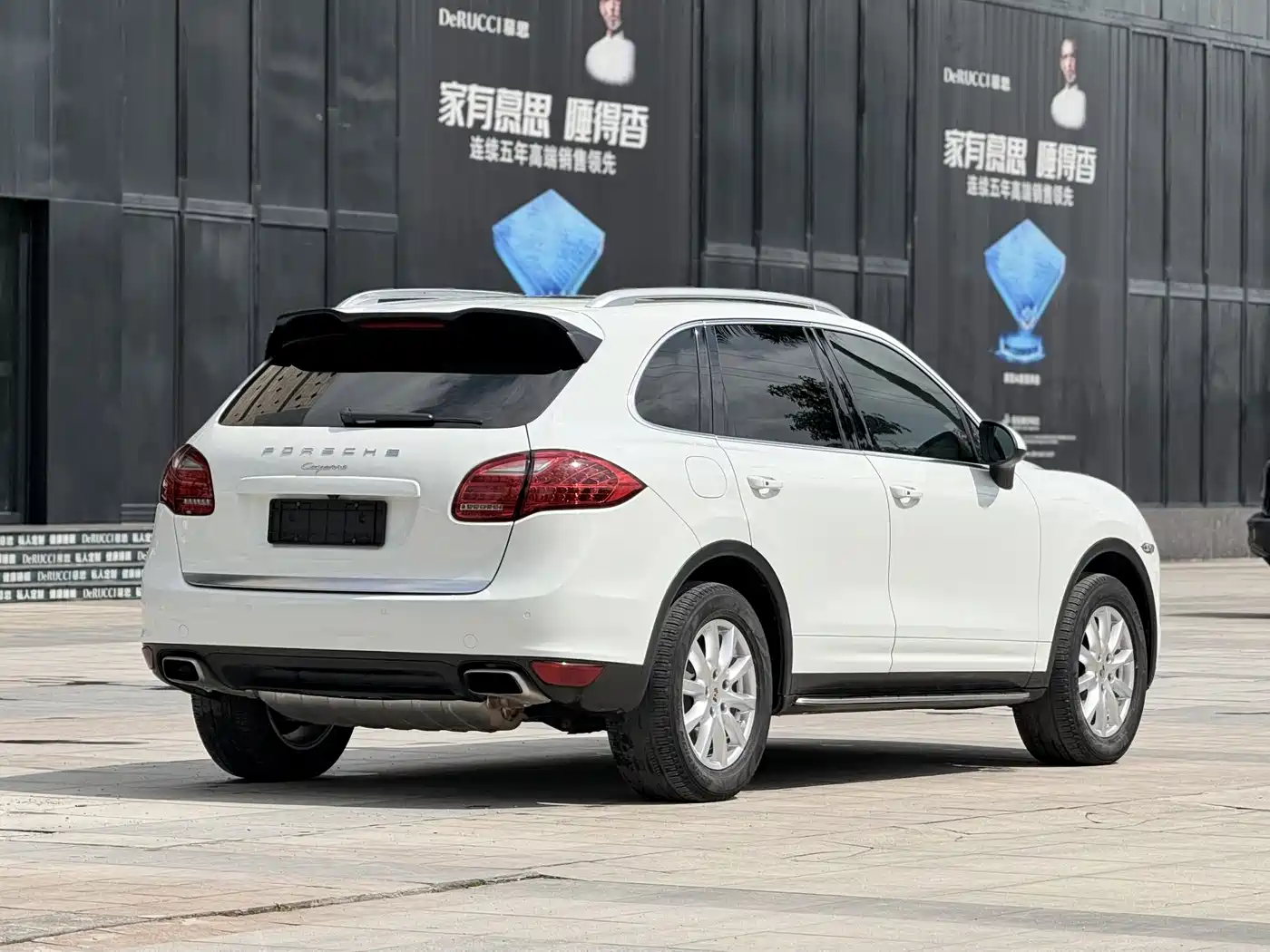 Porsche Cayenne 2011 Cayenne 3.0T фото 3