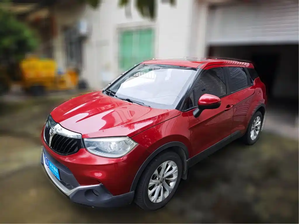 Фото 1 - Zhonghua V3