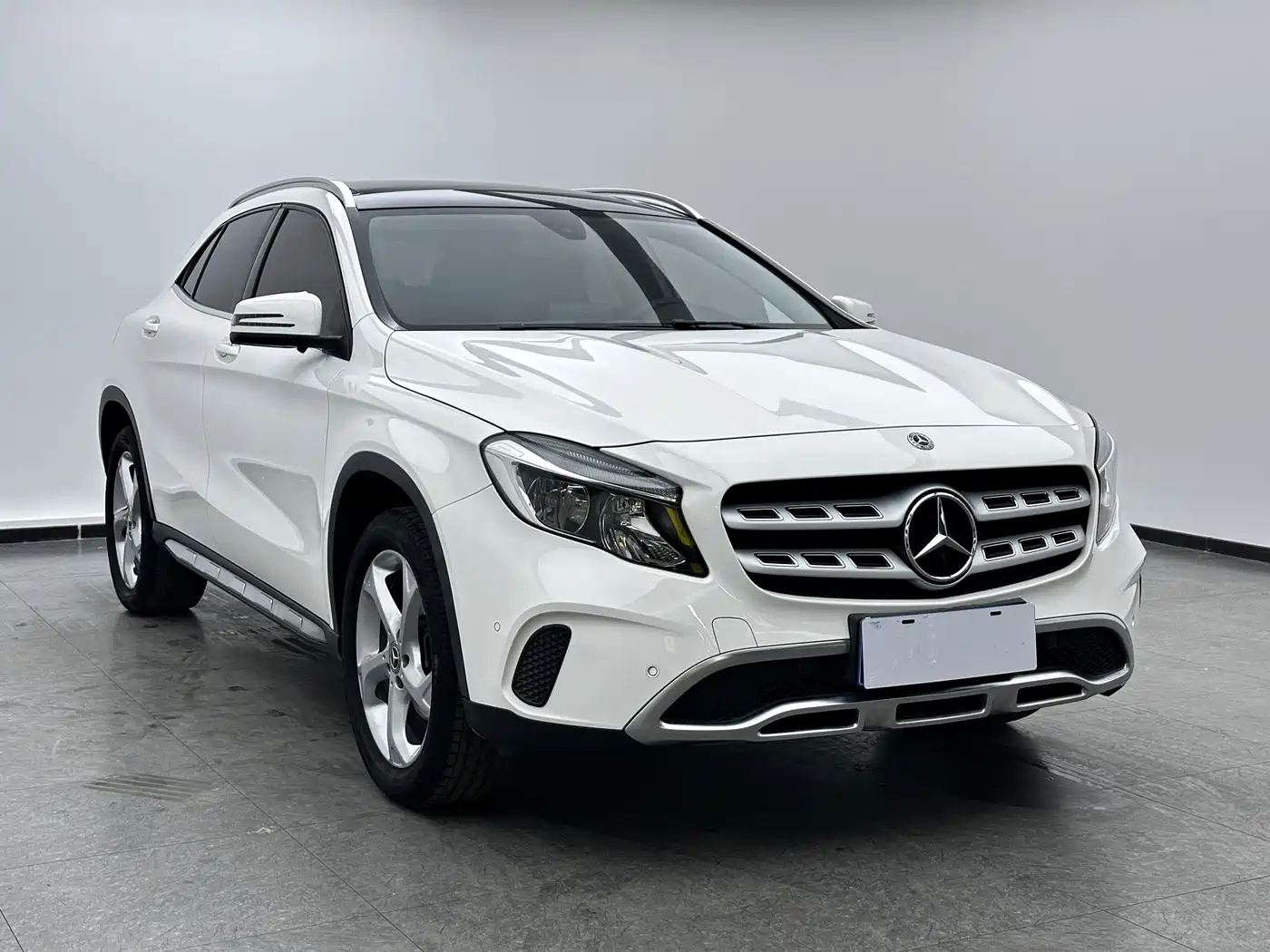 Mercedes-Benz GLA 2018 GLA 200 Dynamic фото 3