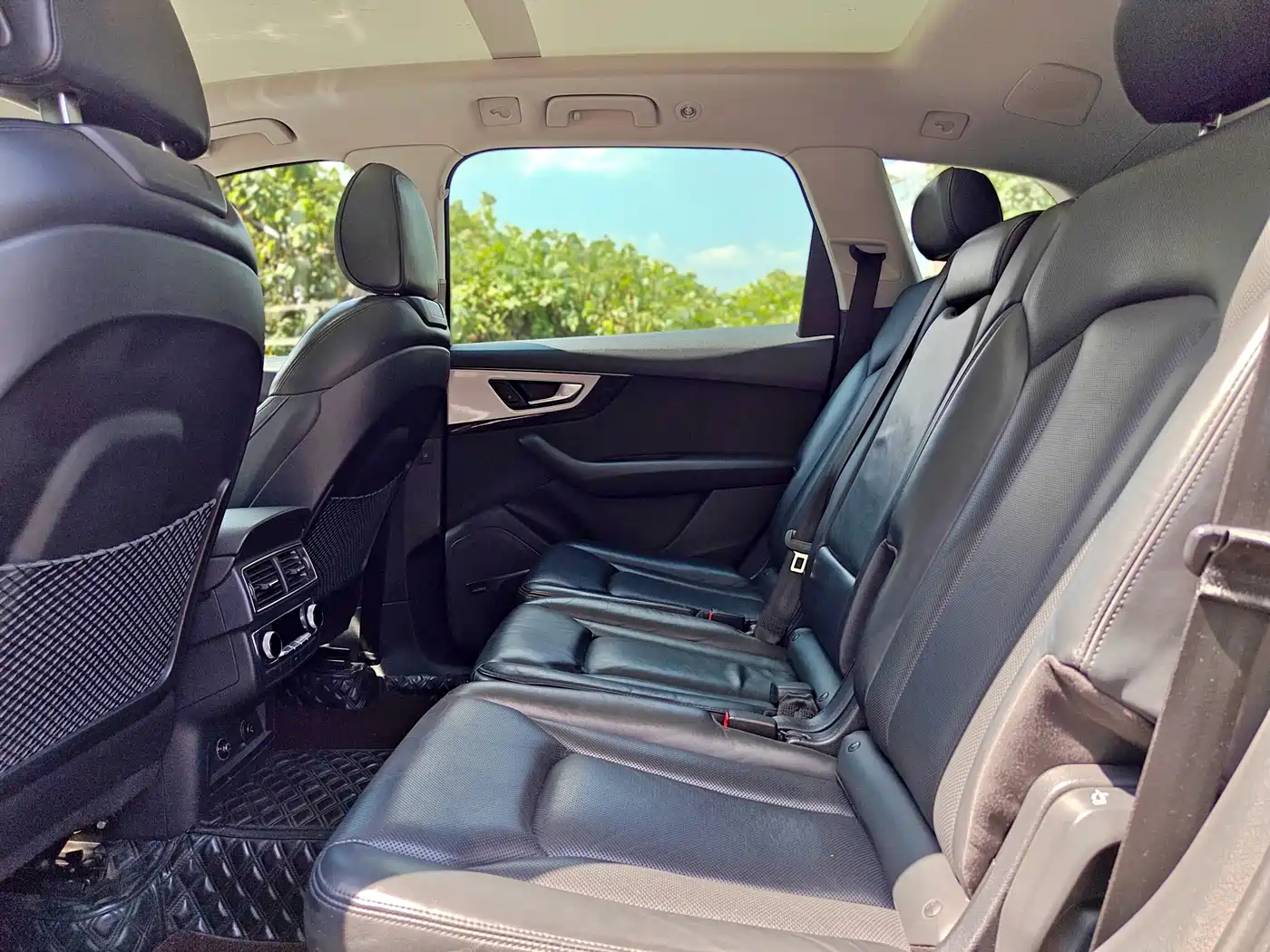 Фото 9 - Audi Q7