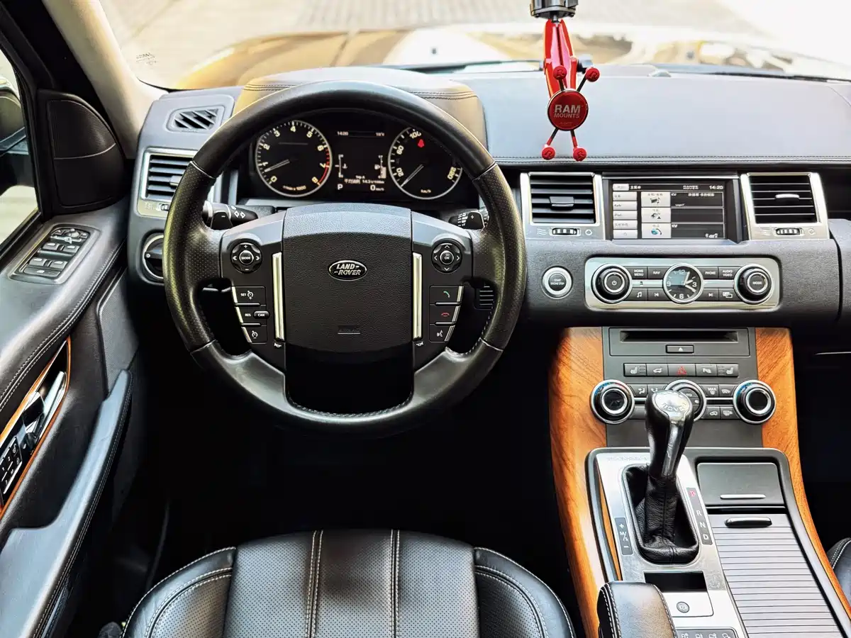 Land Rover Range Rover Sport 2013 5.0 SC V8 Ultimate Edition фото 17