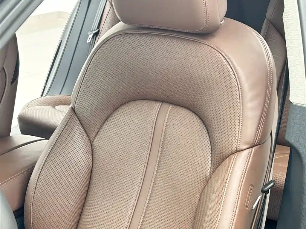 Audi A8 2013 A8L 45 TFSI quattro Luxury фото 12