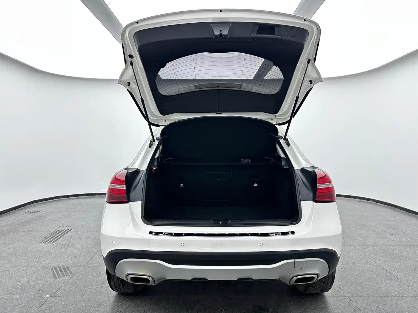 Mercedes-Benz GLA 2018 GLA 200 Dynamic фото 12