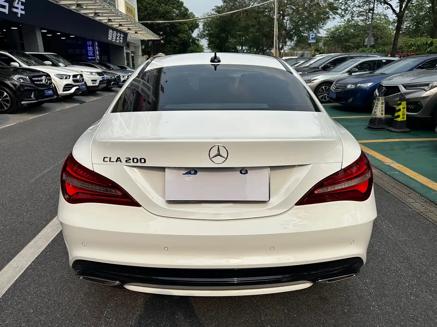 Mercedes-Benz CLA (Import) 2018 CLA 200 Fashion Edition фото 5
