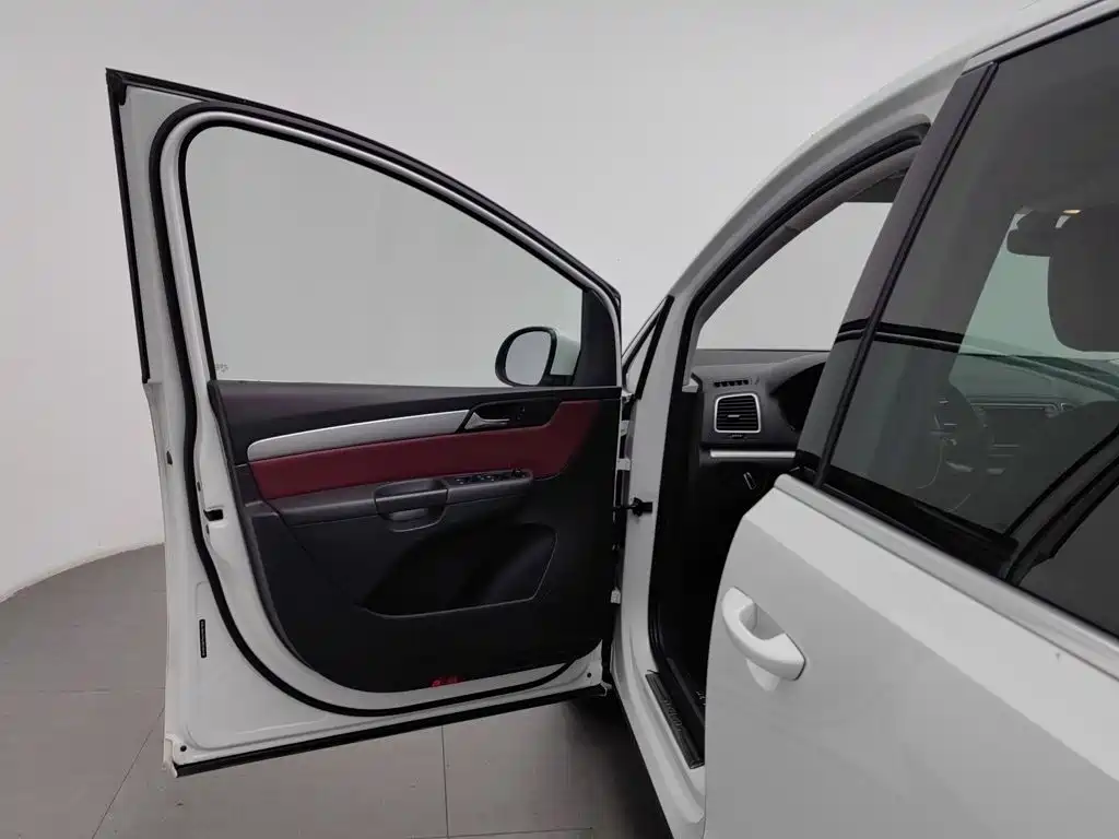Volkswagen Sharan 2017 2018 380TSI Comfort 7-Seater