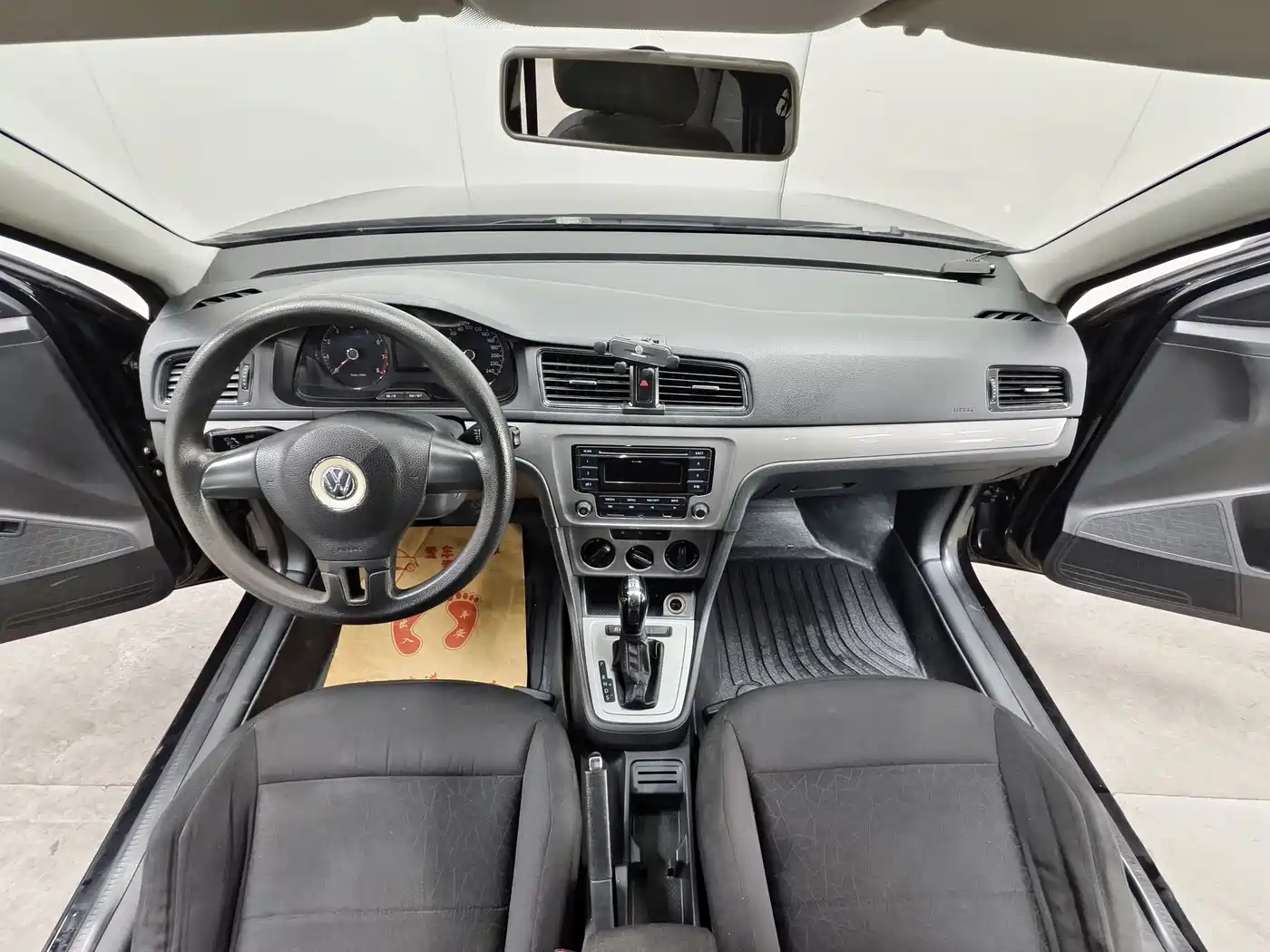 Volkswagen Lavida 2013 1.6L Automatic Trend Edition фото 9