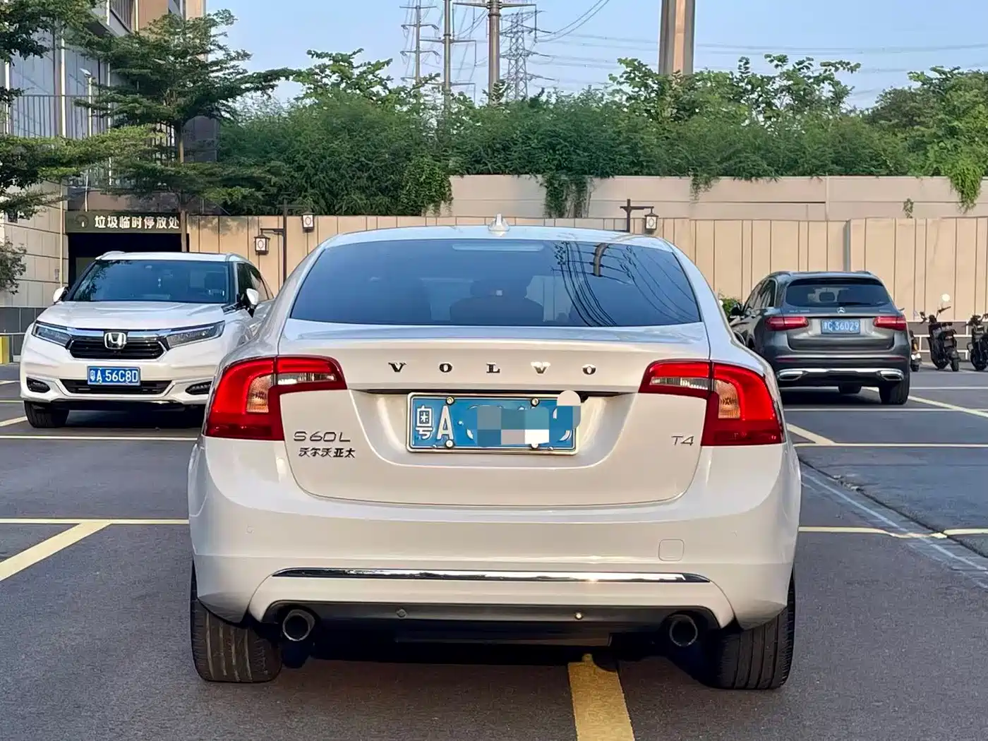 Фото 7 - Volvo S60