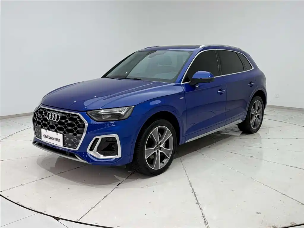 Audi Q5L 2022 45T Luxury Dynamic фото 5