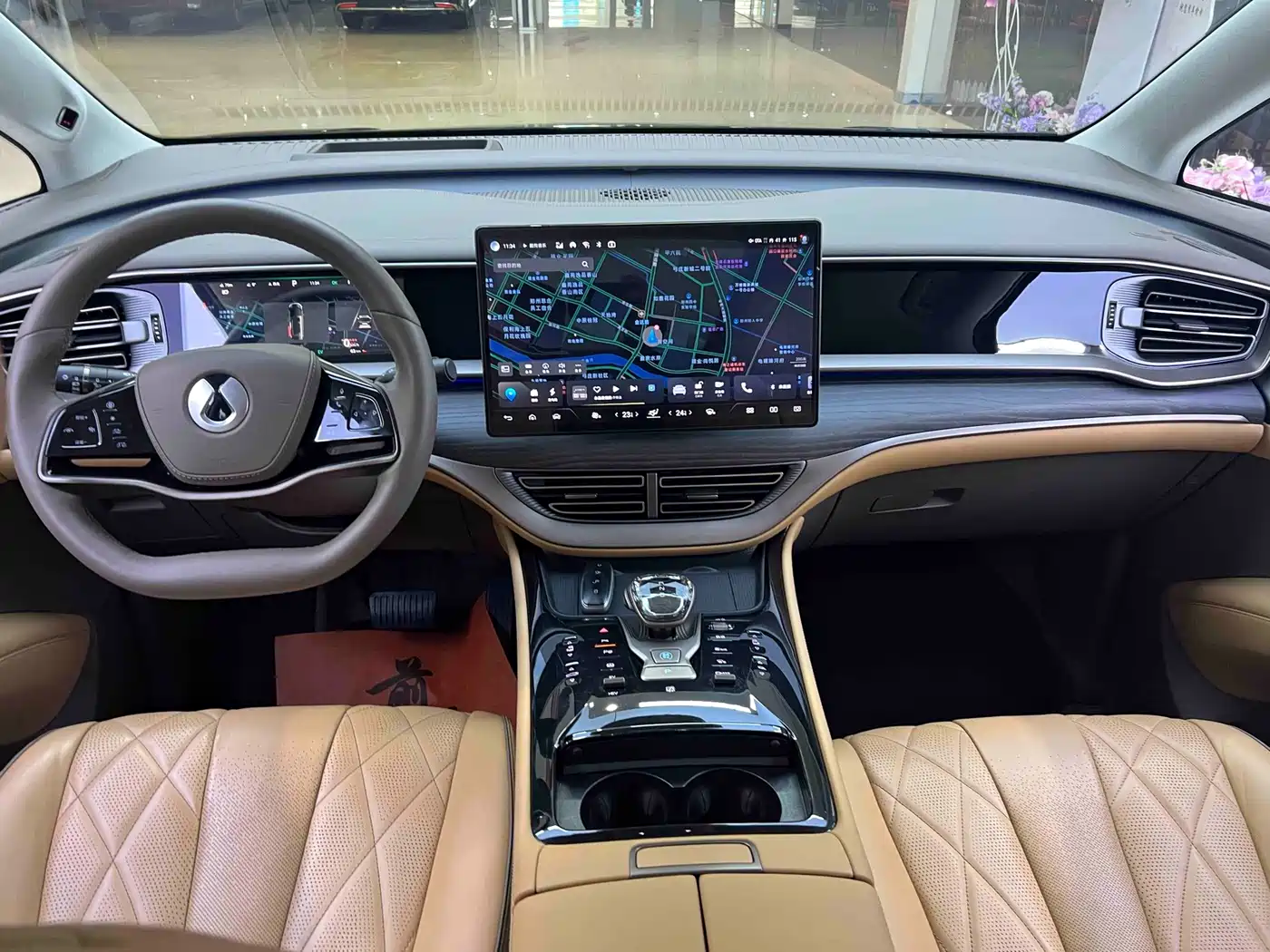 Denza D9 2022 DM-i 970 AWD Flagship фото 13