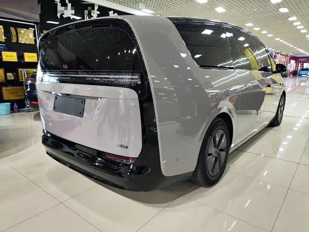 Li Auto MEGA 2024 2024 Ultra