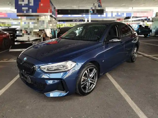 BMW 1 Series 2021
