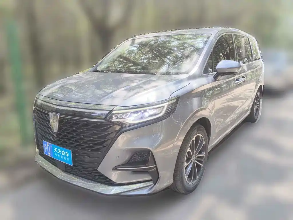 Roewe iMAX8