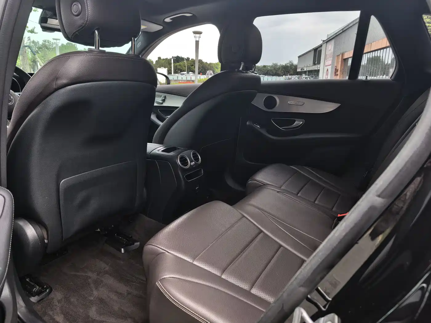 Mercedes-Benz GLC 2022 Facelift II GLC 260 L 4MATIC Sport Model фото 5