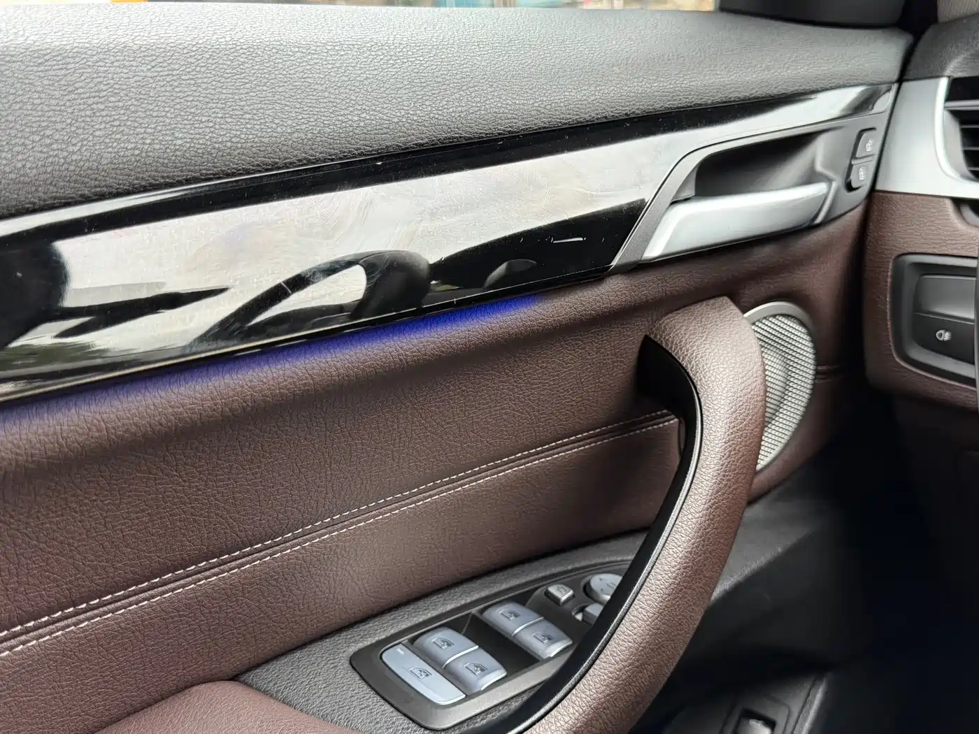 BMW X1 2022 sDrive25Li Leading фото 11