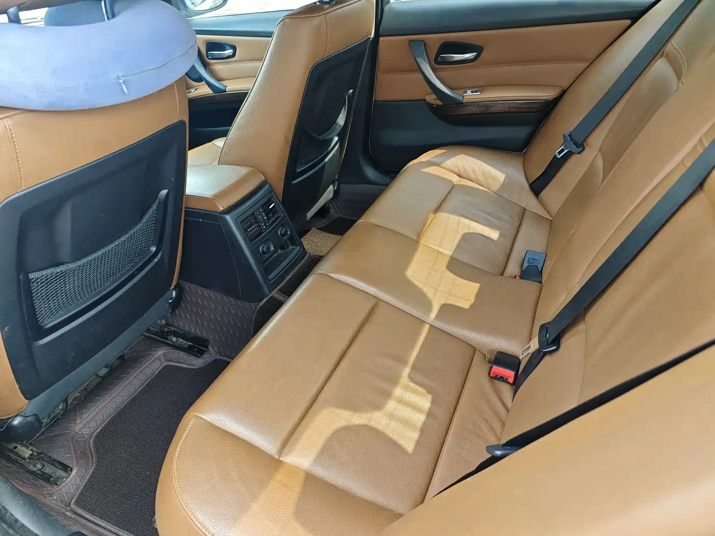 BMW 3 Series (Import) 2010 325i Luxury фото 17