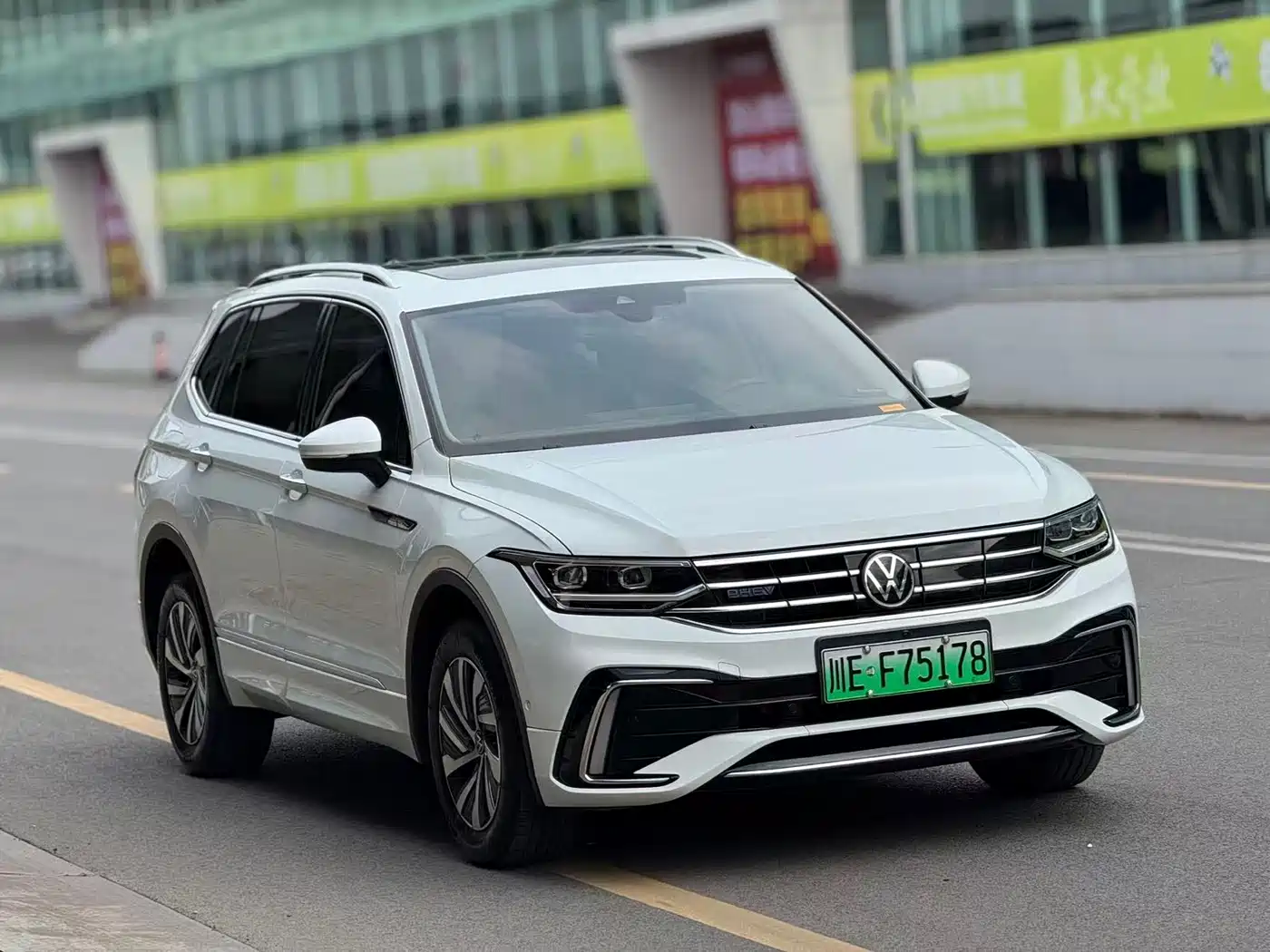 VOLKSWAGEN TIGUAN L NEW ENERGY