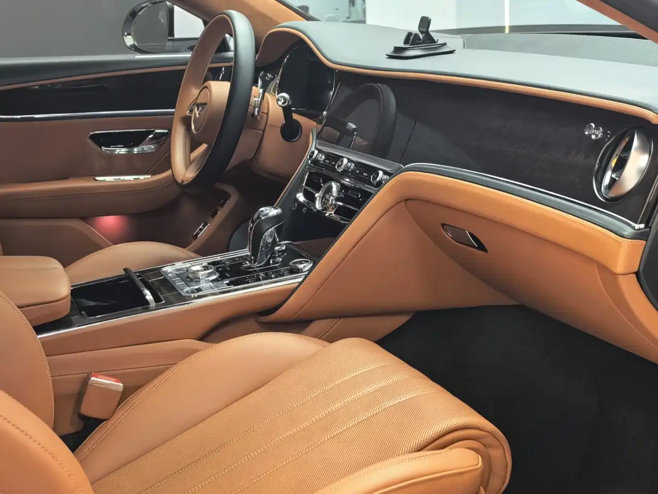 BENTLEY FLYING SPUR PLUG IN HYBRID