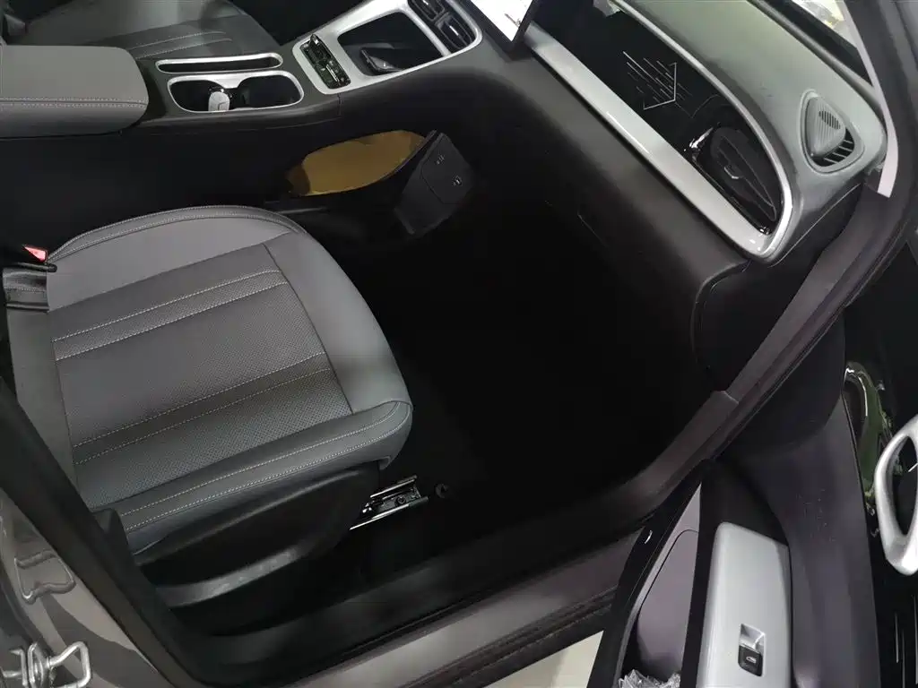 Geely Galaxy Starry Wish 2026 Model 310km Dream Edition фото 25