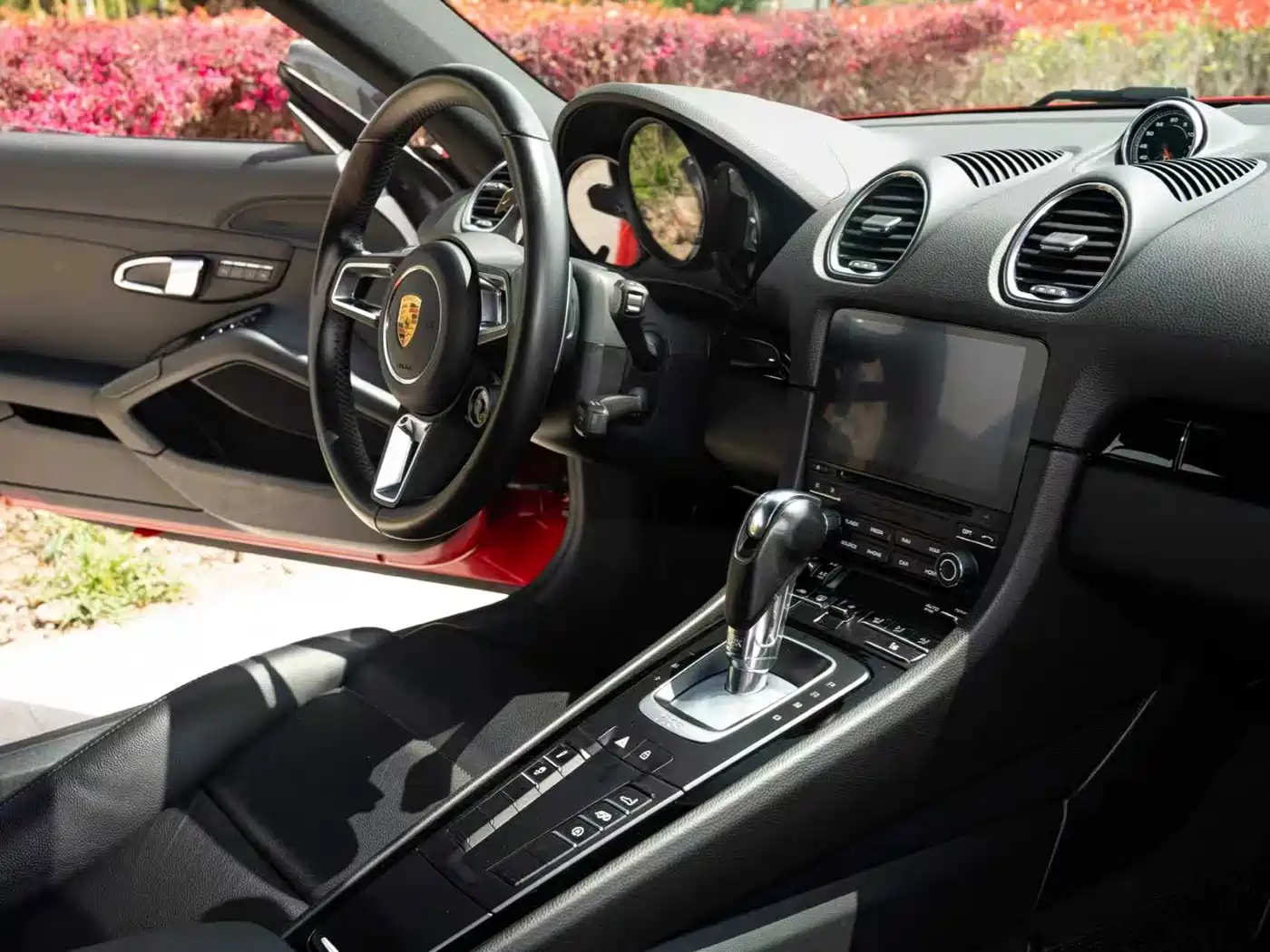 Porsche 718 2019 Cayman T 2.0T фото 10