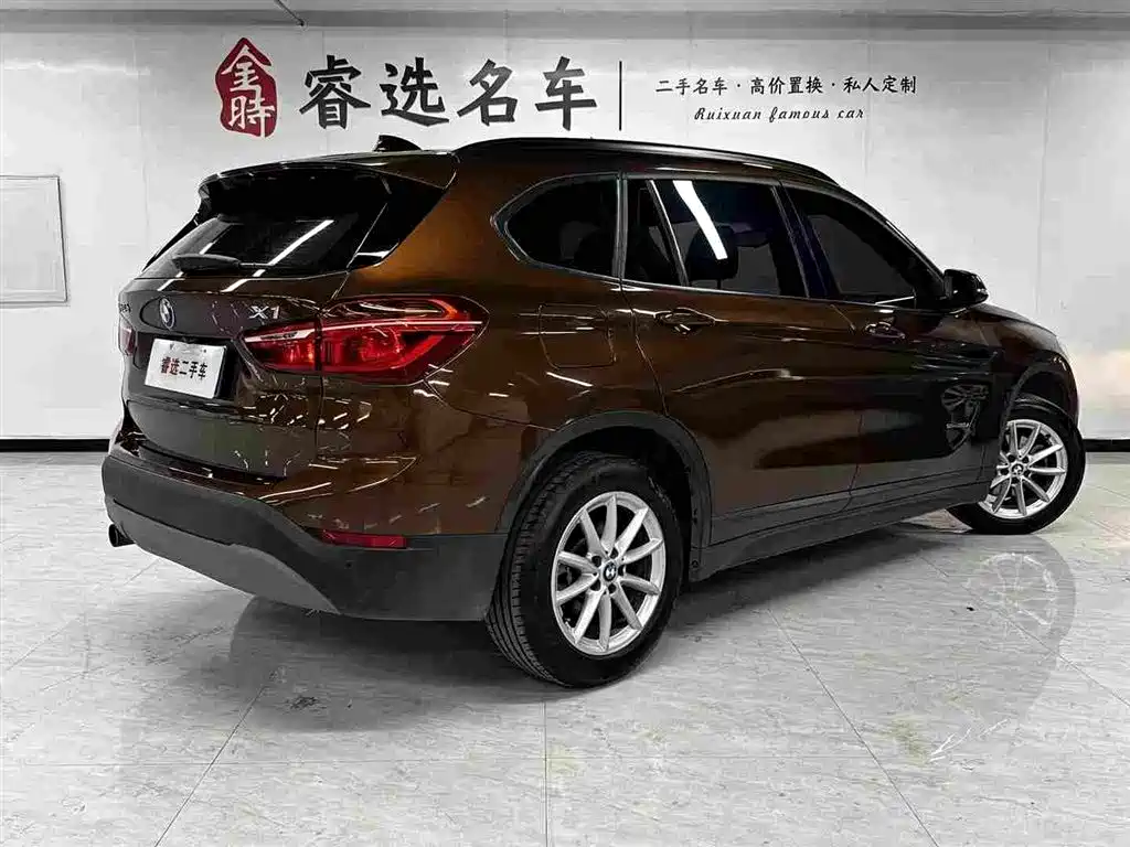 صورة 4 - BMW X1